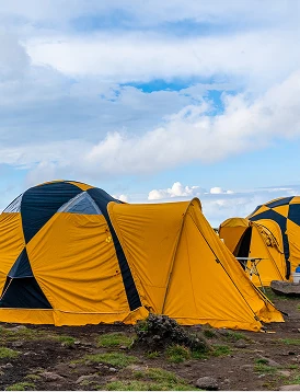 Campingplatzbetreiber begrüsst Gäste
